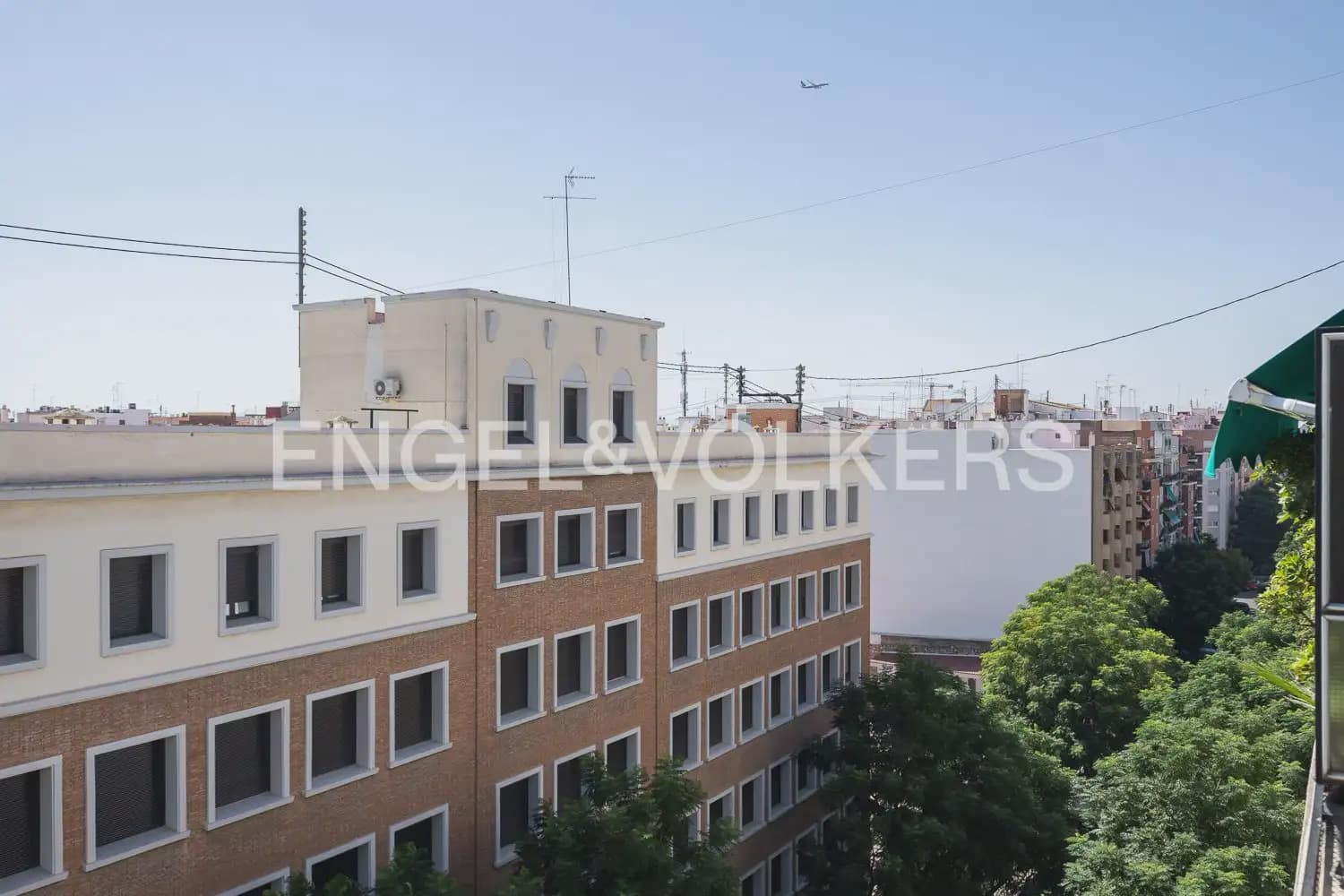 Piso de 3 habitaciones en València ciudad en alquiler - 1.700 € (Ref: 10024877)