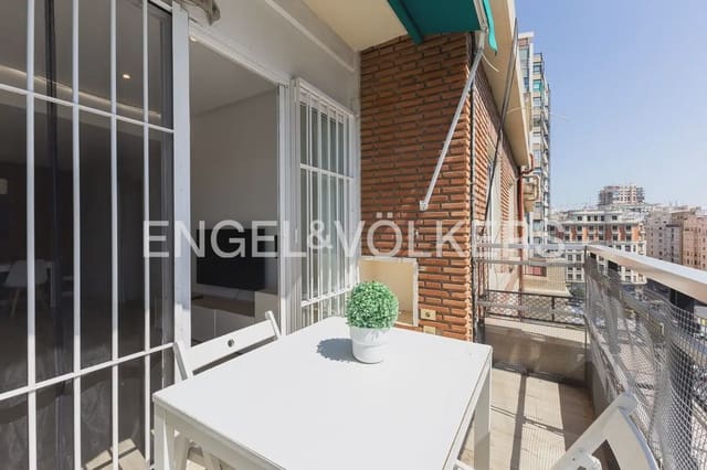 Piso de 3 habitaciones en Arrancapins, València ciudad en alquiler - 1.700 € (Ref: 10024877)