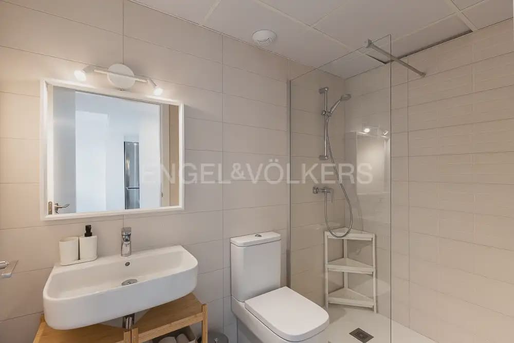 1 sovrum Lägenhet att hyra i Valencia stad med garage - 1 400 € (Ref: 10024878)