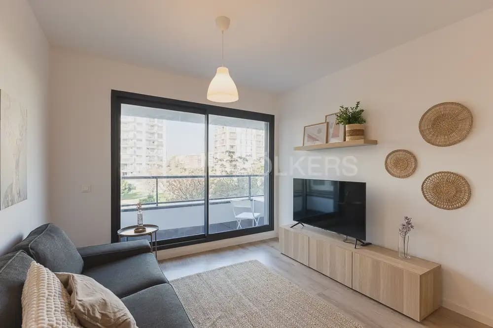 1 sovrum Lägenhet att hyra i Valencia stad med garage - 1 400 € (Ref: 10024878)