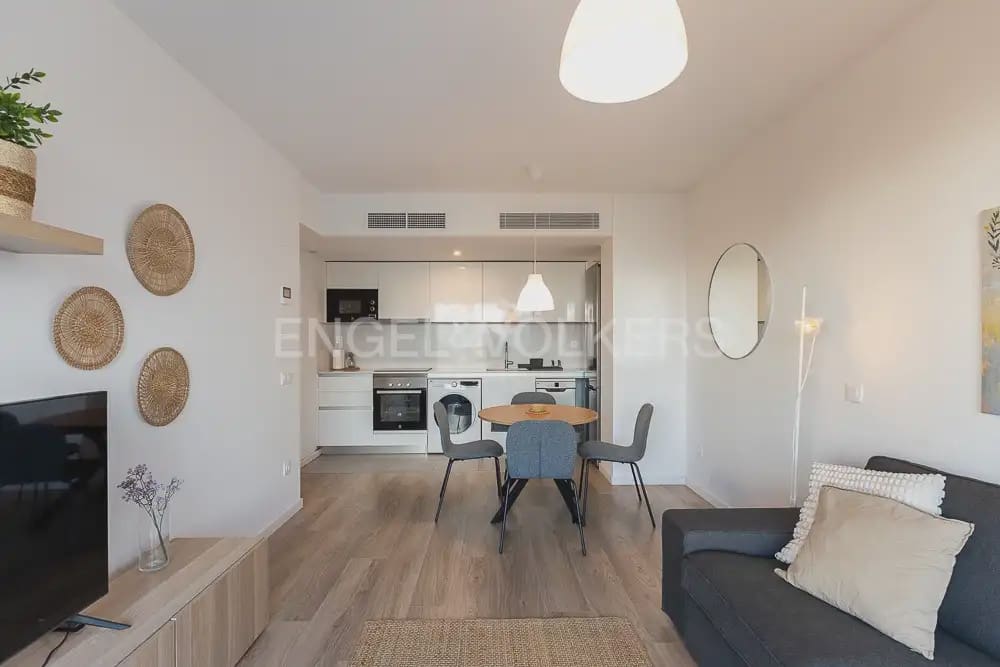 1 sovrum Lägenhet att hyra i Valencia stad med garage - 1 400 € (Ref: 10024878)