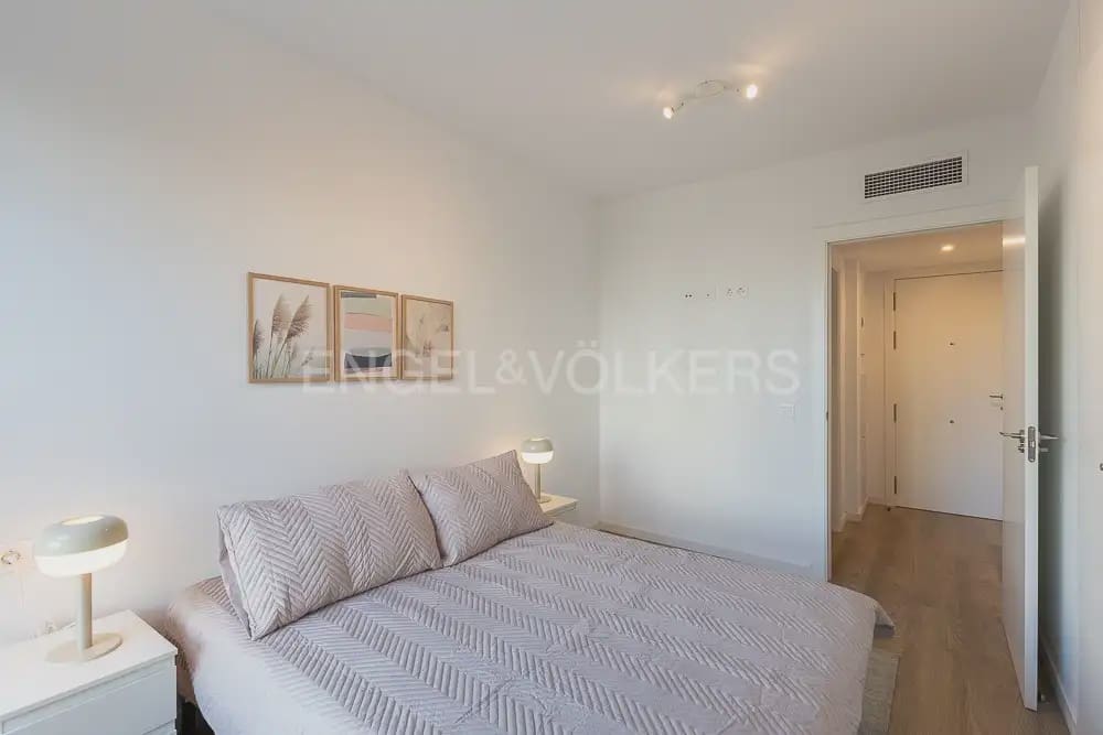 1 sovrum Lägenhet att hyra i Valencia stad med garage - 1 400 € (Ref: 10024878)
