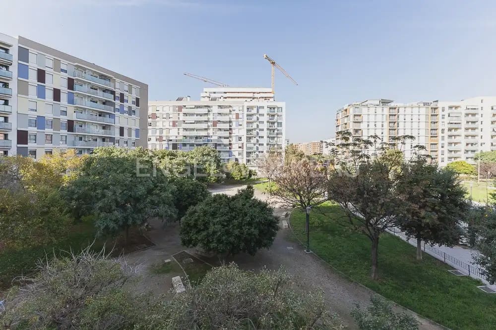 1 sovrum Lägenhet att hyra i Valencia stad med garage - 1 400 € (Ref: 10024878)