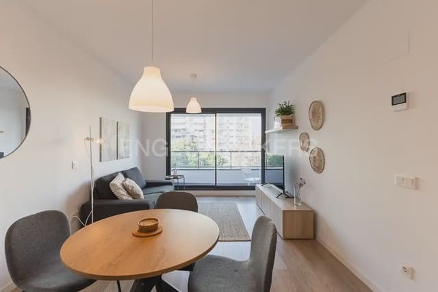1 sovrum Lägenhet att hyra i Sant Isidre, Valencia stad med garage - 1 400 € (Ref: 10024878)