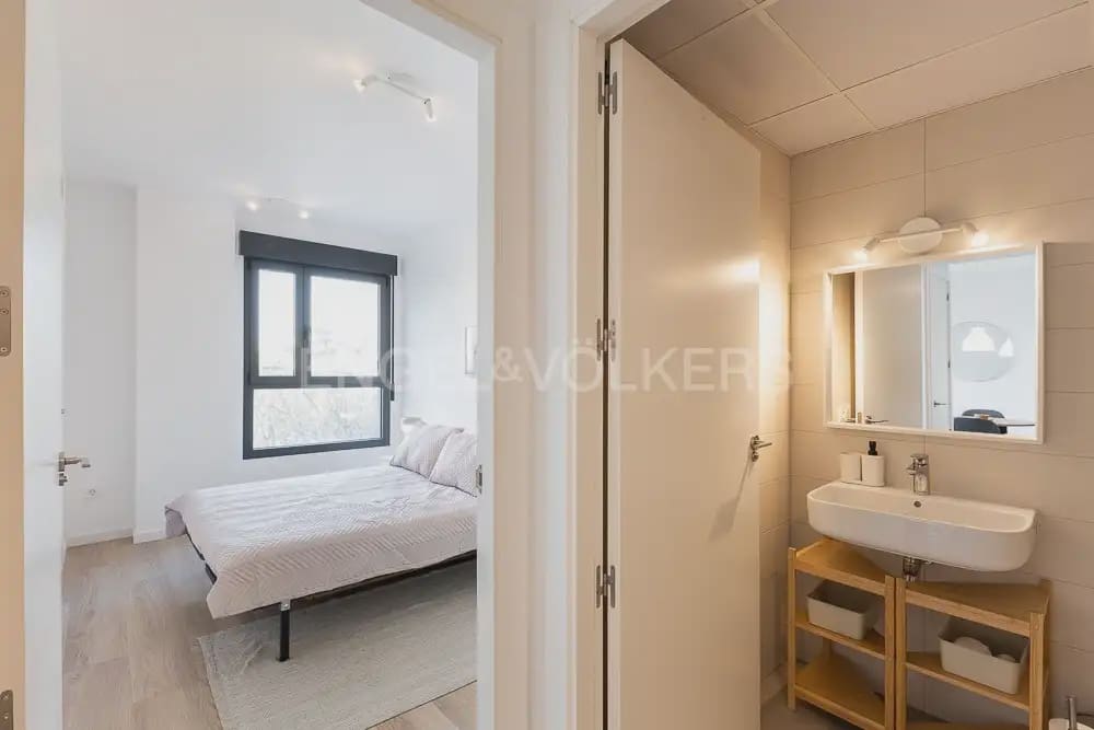 1 sovrum Lägenhet att hyra i Valencia stad med garage - 1 400 € (Ref: 10024878)