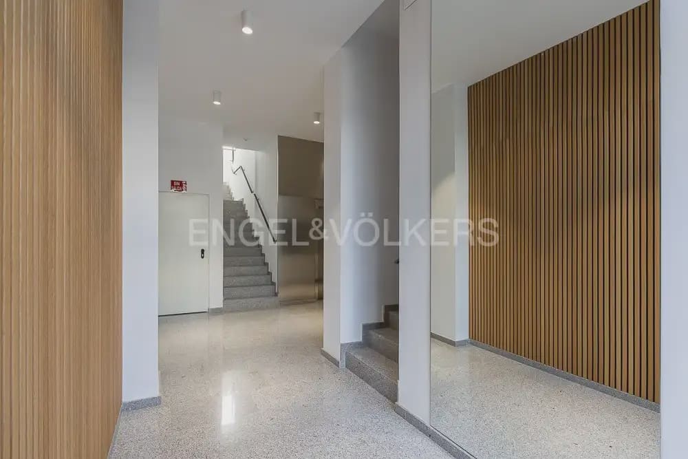 1 sovrum Lägenhet att hyra i Valencia stad med garage - 1 400 € (Ref: 10024878)