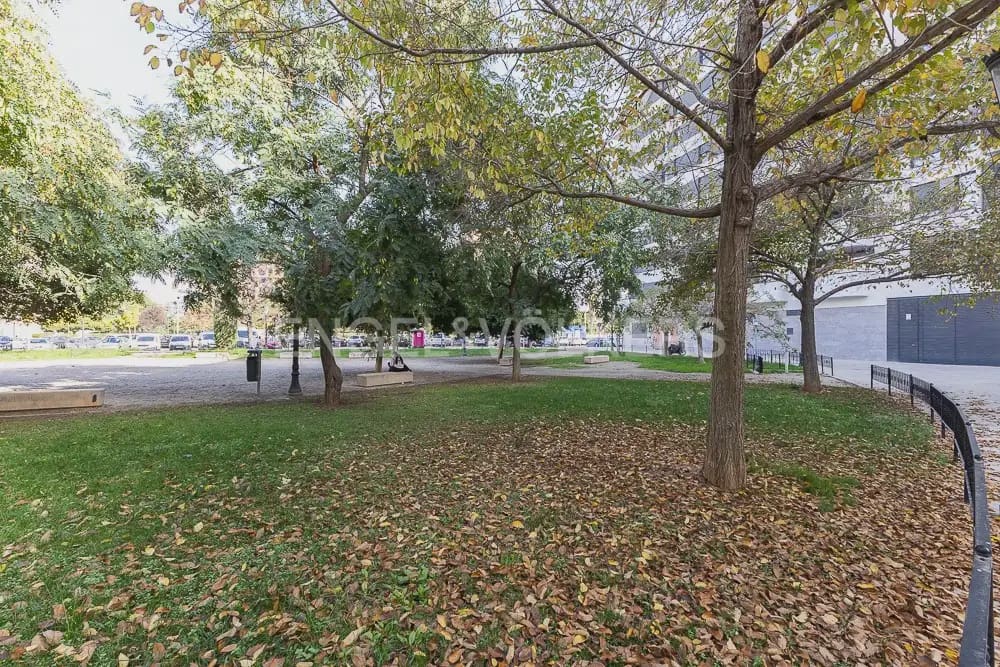 1 sovrum Lägenhet att hyra i Valencia stad med garage - 1 400 € (Ref: 10024878)