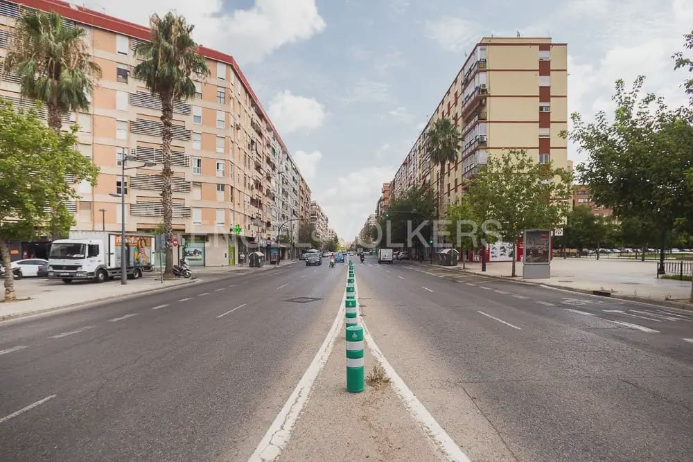 1 sovrum Lägenhet att hyra i Valencia stad med garage - 1 400 € (Ref: 10024878)