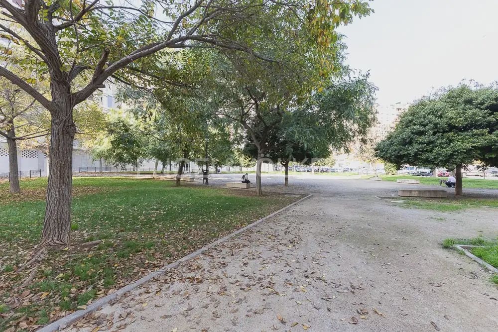 1 sovrum Lägenhet att hyra i Valencia stad med garage - 1 400 € (Ref: 10024878)
