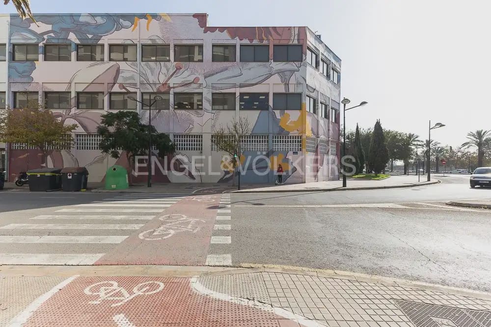 1 sovrum Lägenhet att hyra i Valencia stad med garage - 1 400 € (Ref: 10024878)