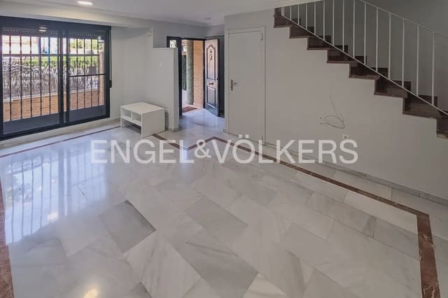 5 sypialnia Dom szeregowy do wynajęcia w Torrent - 1 800 € (Ref: 10024935)