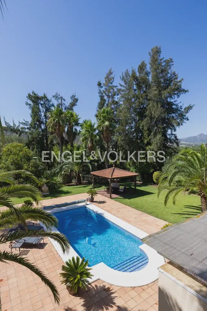4 bedroom Finca/Country House for sale in Pedreguer with pool garage - € 1,590,000 (Ref: 10024936)