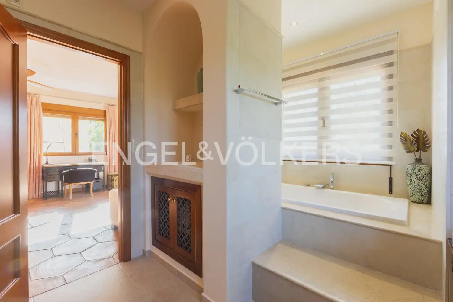 4 bedroom Finca/Country House for sale in Pedreguer with pool garage - € 1,590,000 (Ref: 10024936)