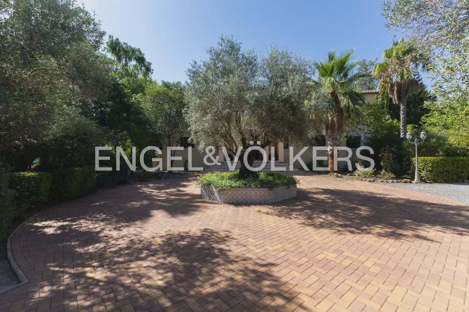 4 bedroom Finca/Country House for sale in Pedreguer with pool garage - € 1,590,000 (Ref: 10024936)