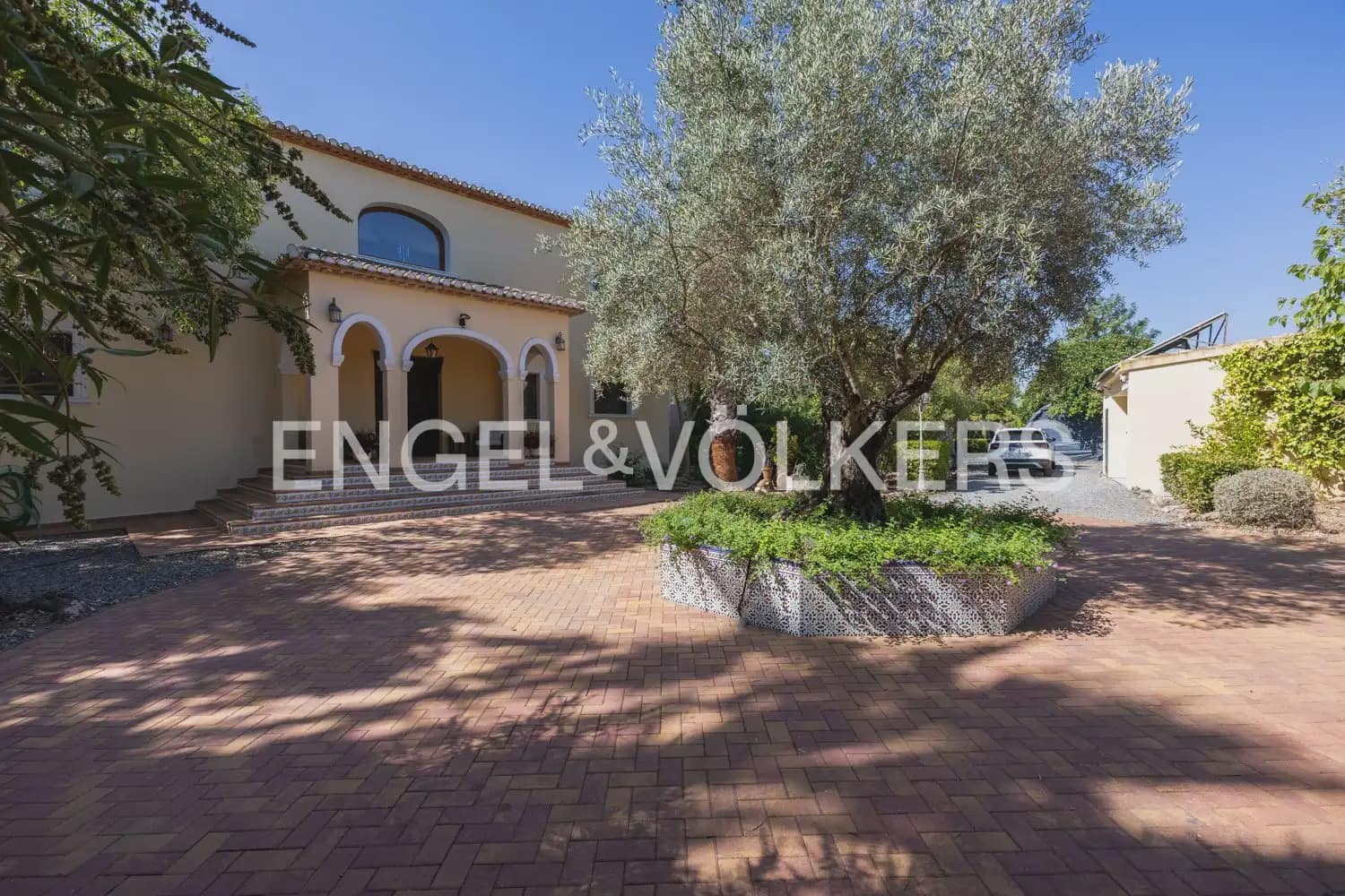 4 bedroom Finca/Country House for sale in Pedreguer with pool garage - € 1,590,000 (Ref: 10024936)
