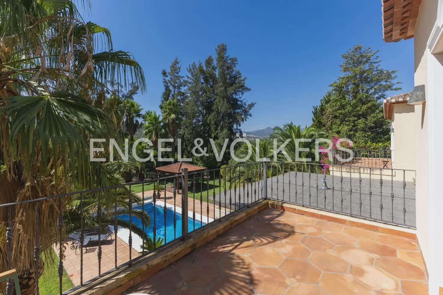 4 bedroom Finca/Country House for sale in Pedreguer with pool garage - € 1,590,000 (Ref: 10024936)