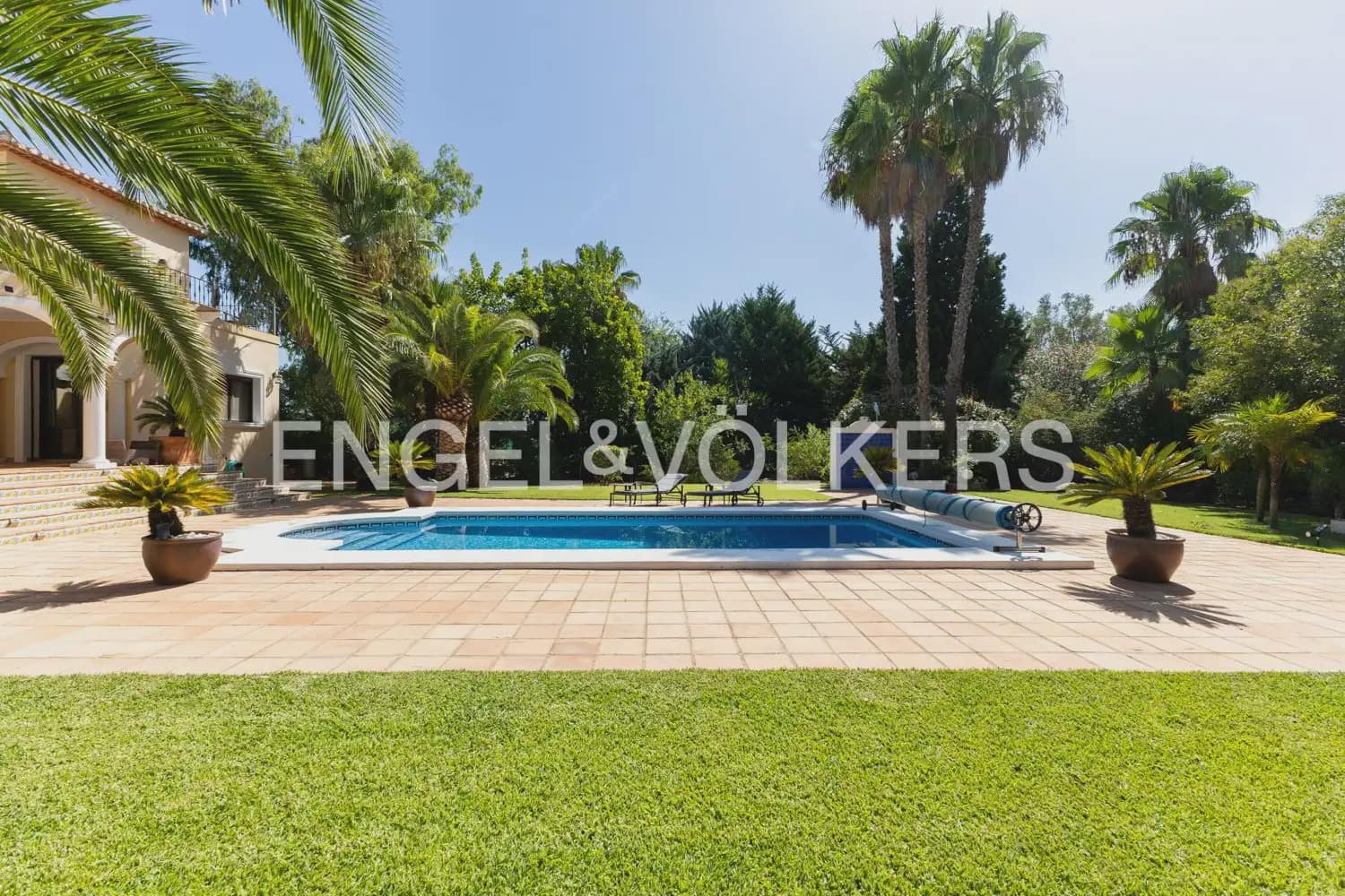 4 bedroom Finca/Country House for sale in Pedreguer with pool garage - € 1,590,000 (Ref: 10024936)