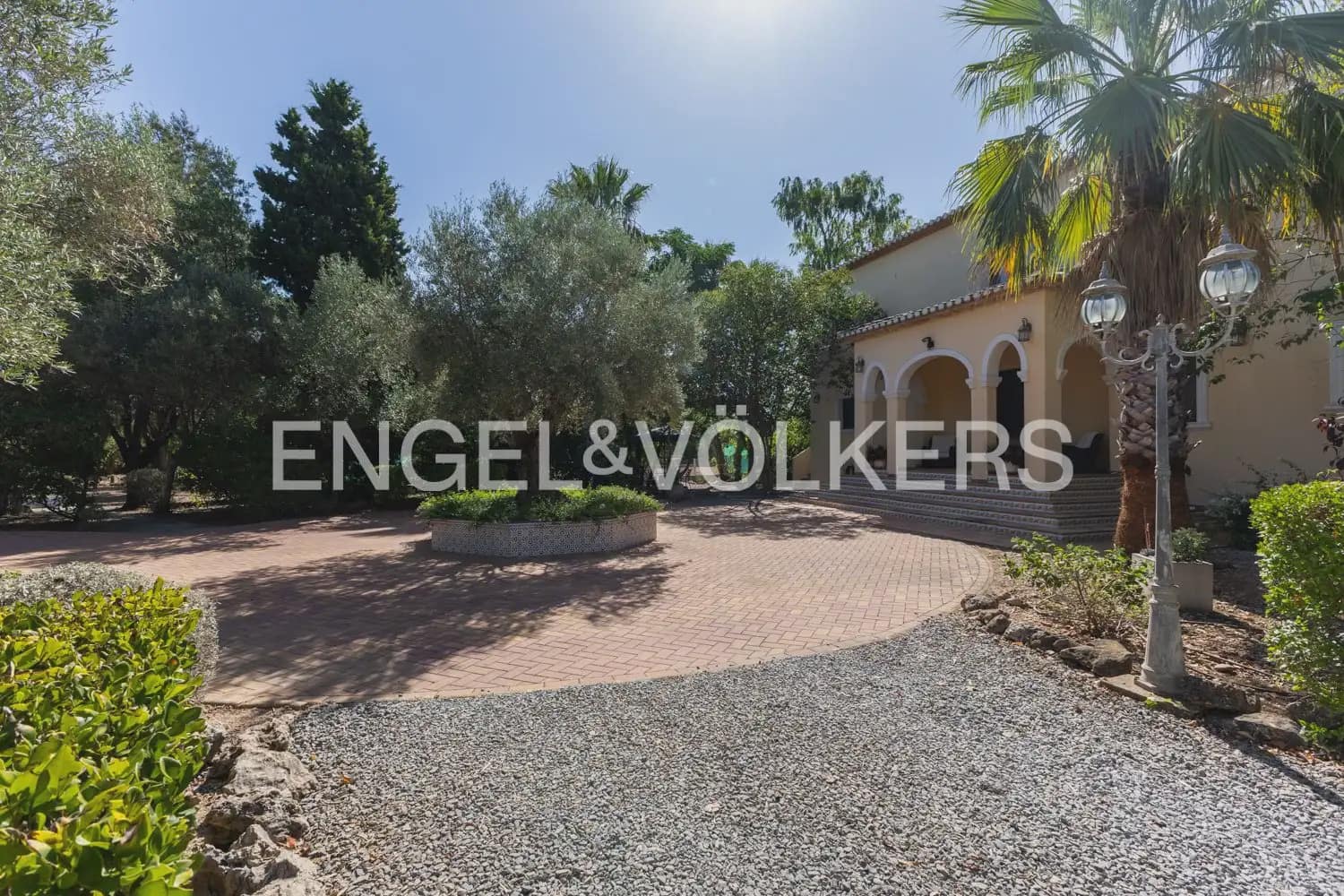 4 bedroom Finca/Country House for sale in Pedreguer with pool garage - € 1,590,000 (Ref: 10024936)