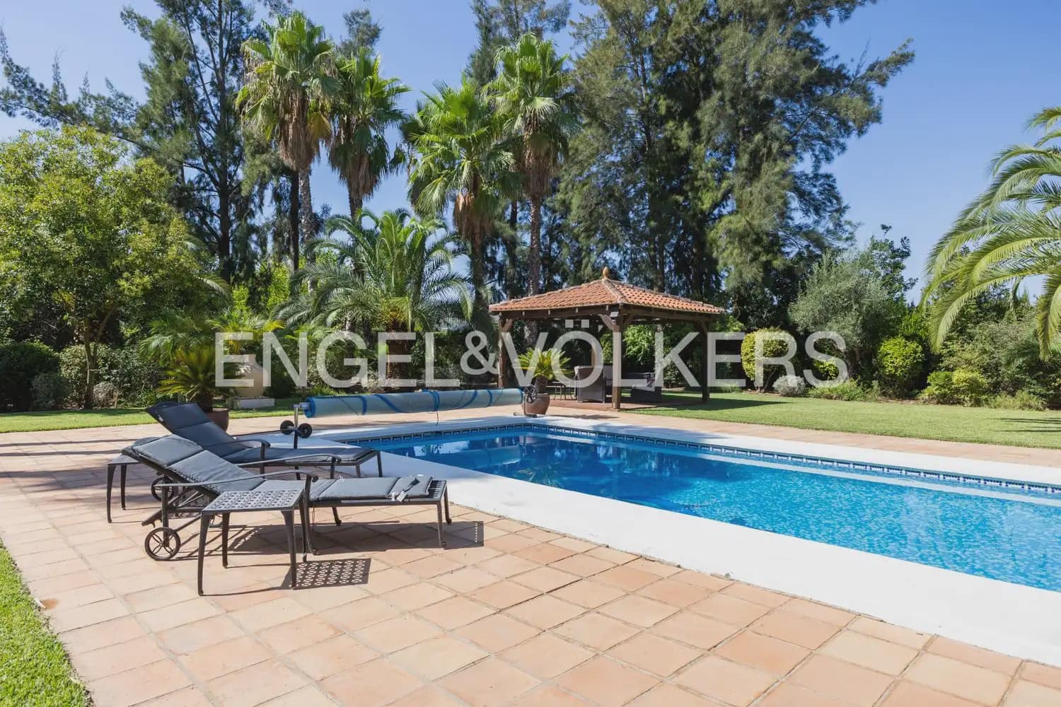 4 bedroom Finca/Country House for sale in Pedreguer with pool garage - € 1,590,000 (Ref: 10024936)
