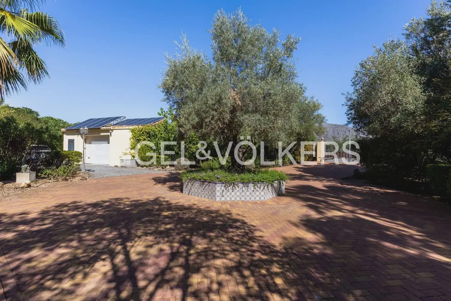4 bedroom Finca/Country House for sale in Pedreguer with pool garage - € 1,590,000 (Ref: 10024936)