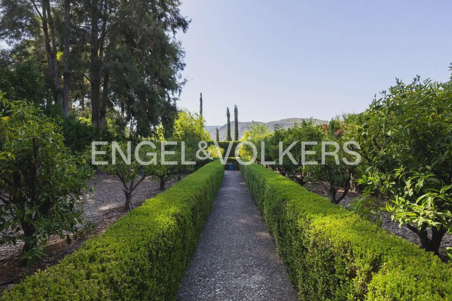 4 bedroom Finca/Country House for sale in Pedreguer with pool garage - € 1,590,000 (Ref: 10024936)