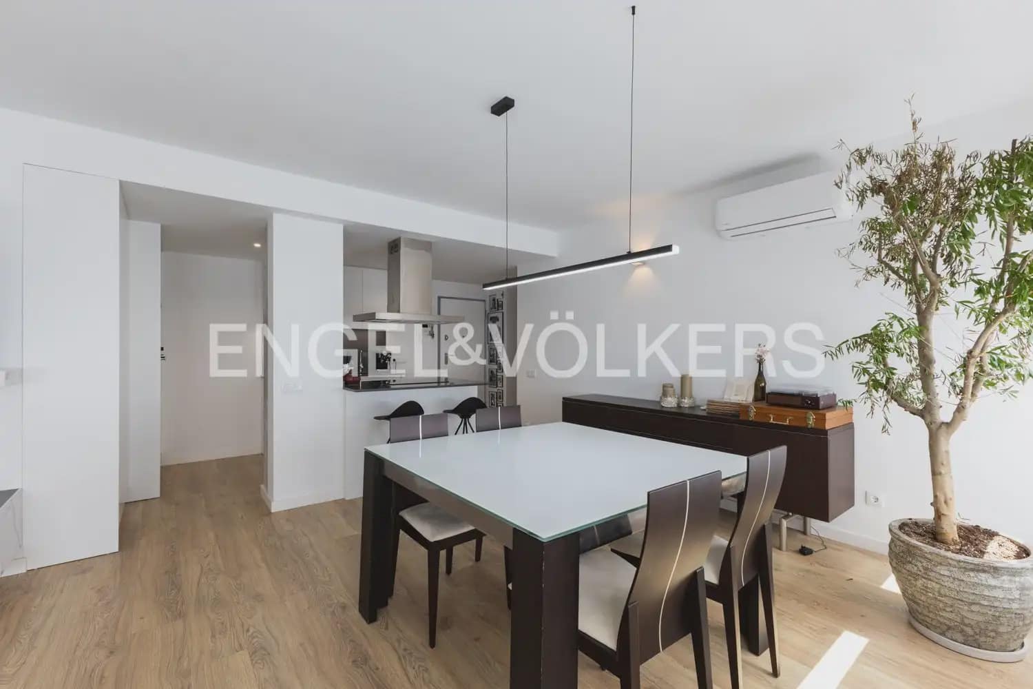 3 bedroom Flat for rent in Castello de la Plana with garage - € 1,350 (Ref: 10024937)