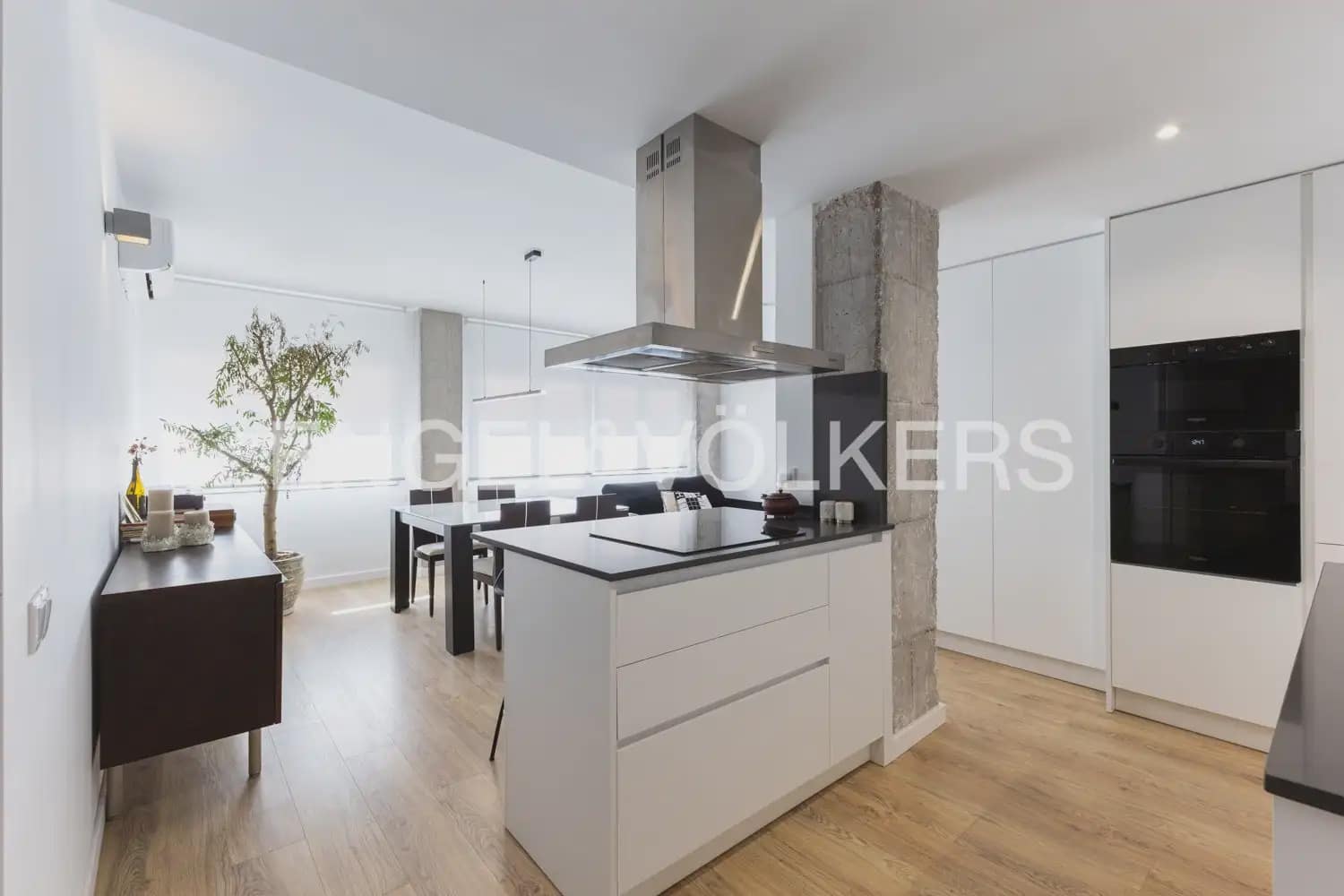 3 bedroom Flat for rent in Castello de la Plana with garage - € 1,350 (Ref: 10024937)