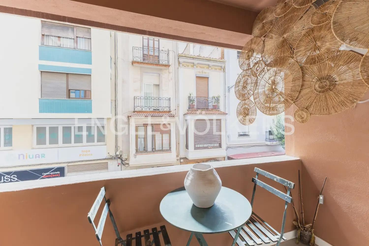 3 bedroom Flat for rent in Castello de la Plana with garage - € 1,350 (Ref: 10024937)