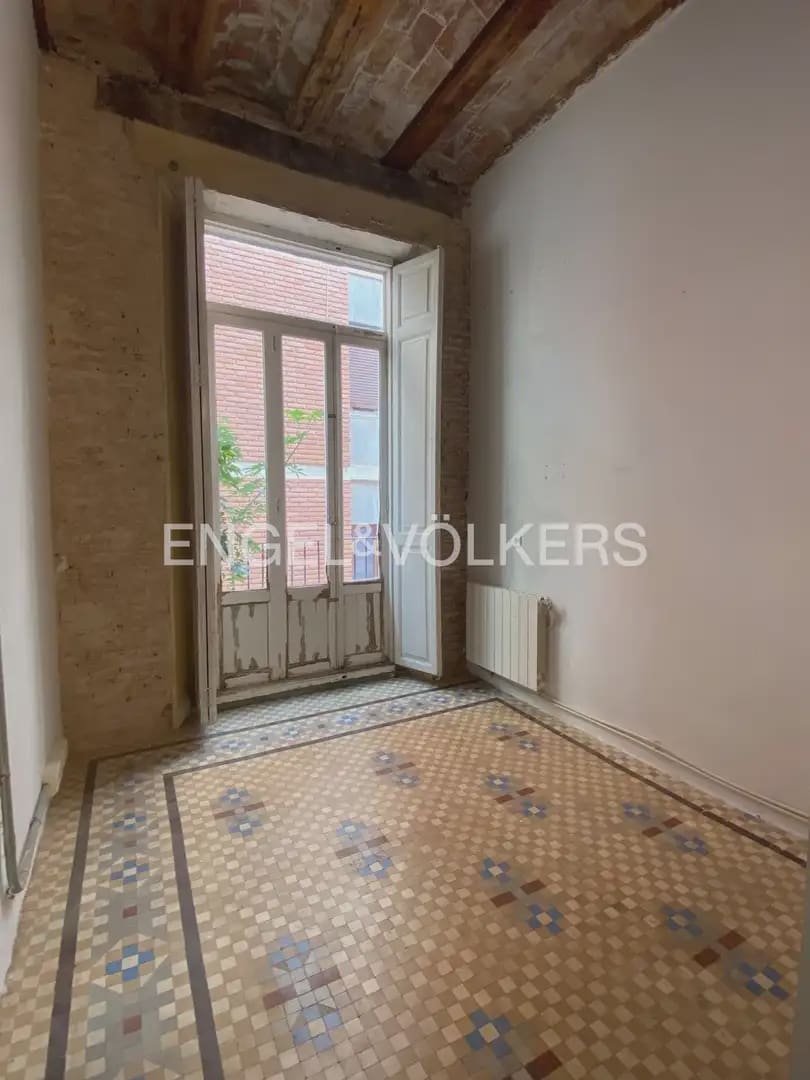 2 sovrum Lägenhet att hyra i Valencia stad - 1 700 € (Ref: 10024938)