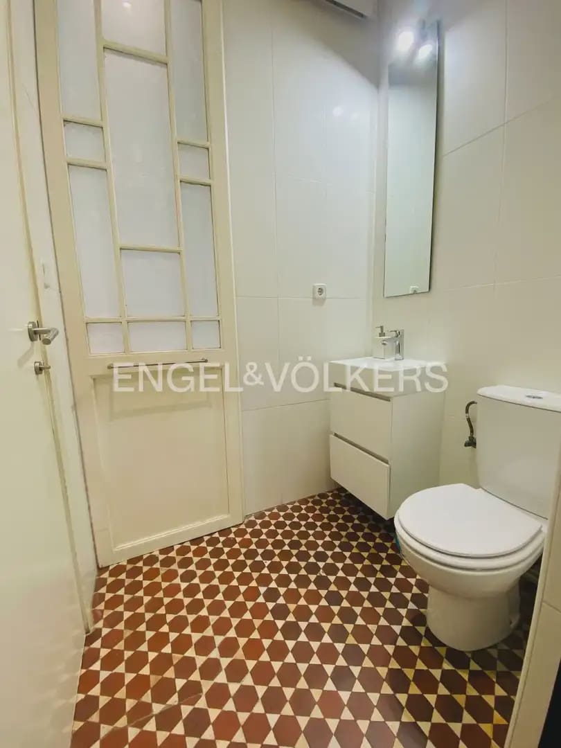 2 sovrum Lägenhet att hyra i Valencia stad - 1 700 € (Ref: 10024938)