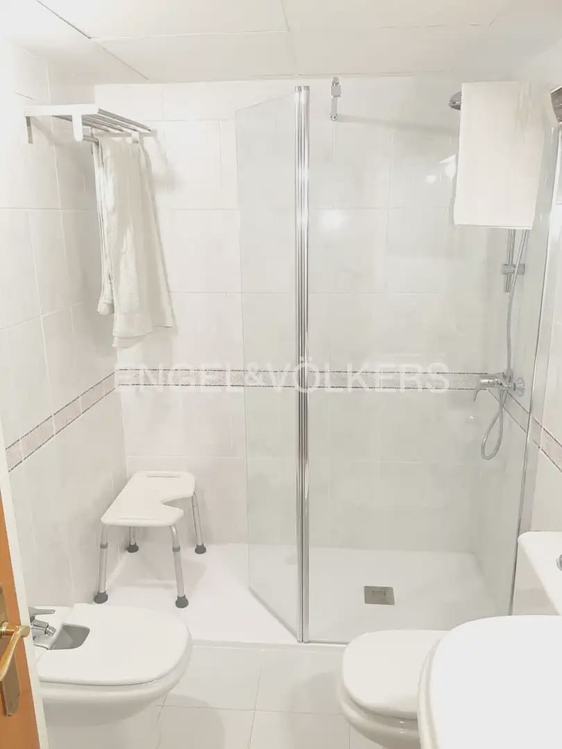 3 sypialnia Mieszkanie do wynajęcia w Miasto Walencja - 1 650 € (Ref: 10024939)