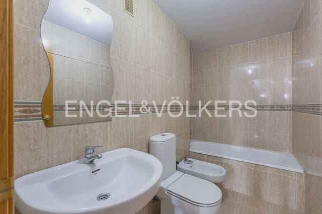 3 soveværelse Lejlighed til leje i Cami Real, Valencia by - € 1.250 (Ref: 10024940)