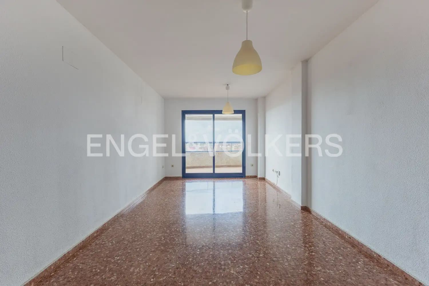 3 soveværelse Lejlighed til leje i Valencia by med swimmingpool garage - € 1.250 (Ref: 10024940)