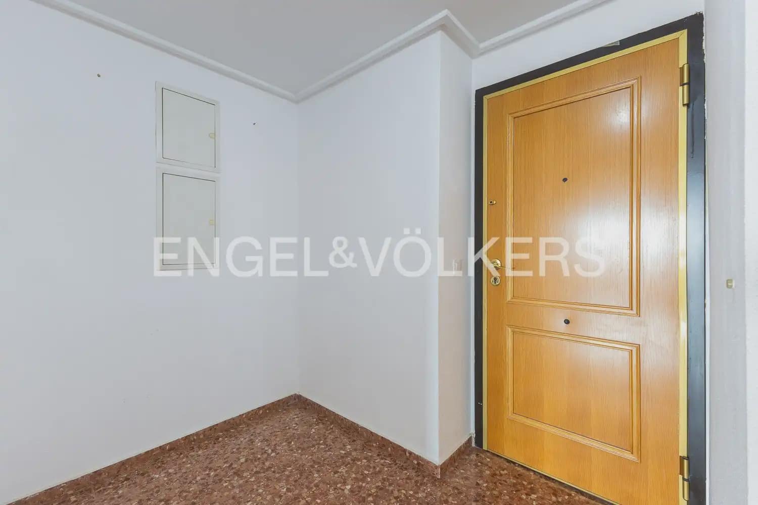 3 soveværelse Lejlighed til leje i Valencia by med swimmingpool garage - € 1.250 (Ref: 10024940)