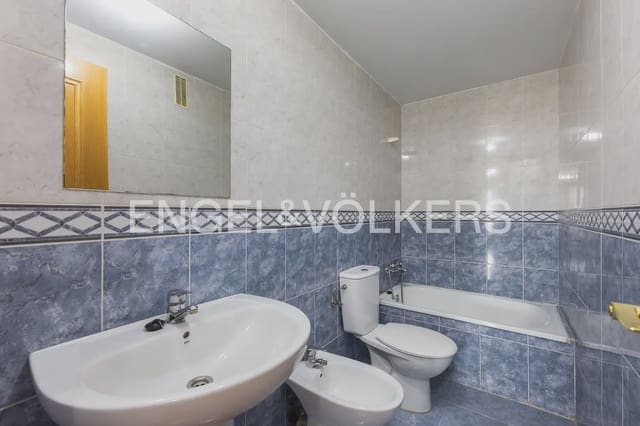 3 soveværelse Lejlighed til leje i Cami Real, Valencia by - € 1.250 (Ref: 10024940)