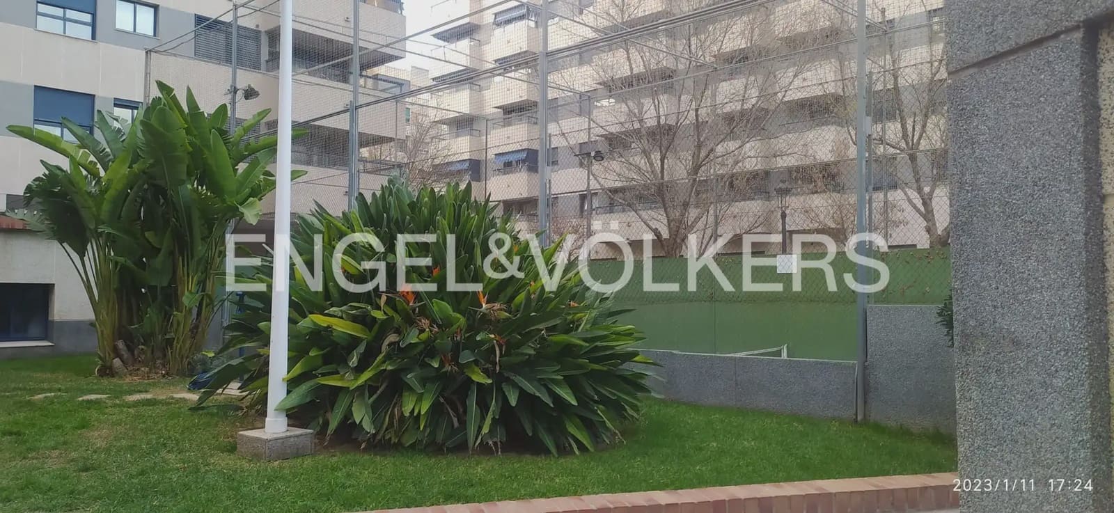 3 soveværelse Lejlighed til leje i Valencia by med swimmingpool garage - € 1.250 (Ref: 10024940)