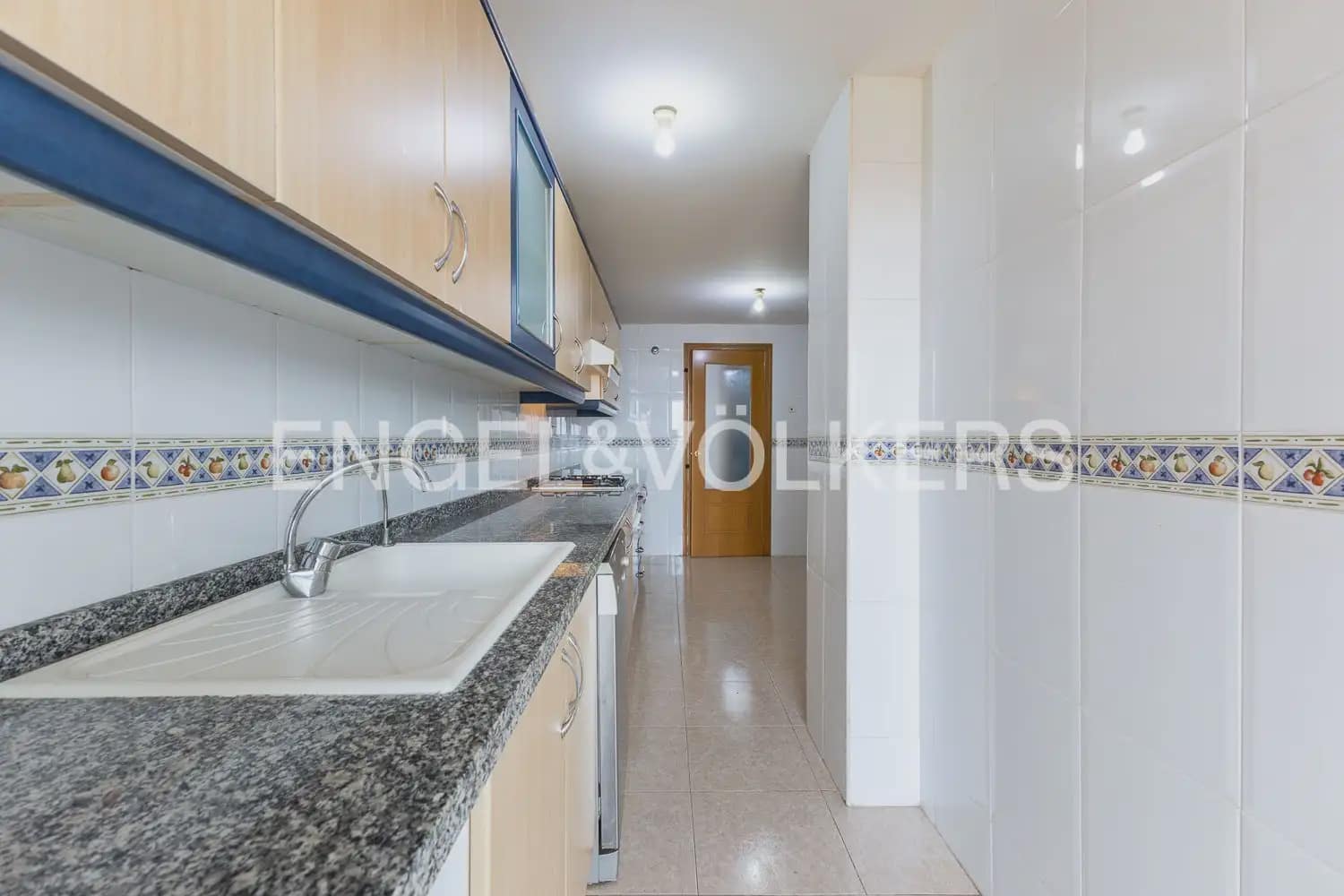 3 soveværelse Lejlighed til leje i Valencia by med swimmingpool garage - € 1.250 (Ref: 10024940)