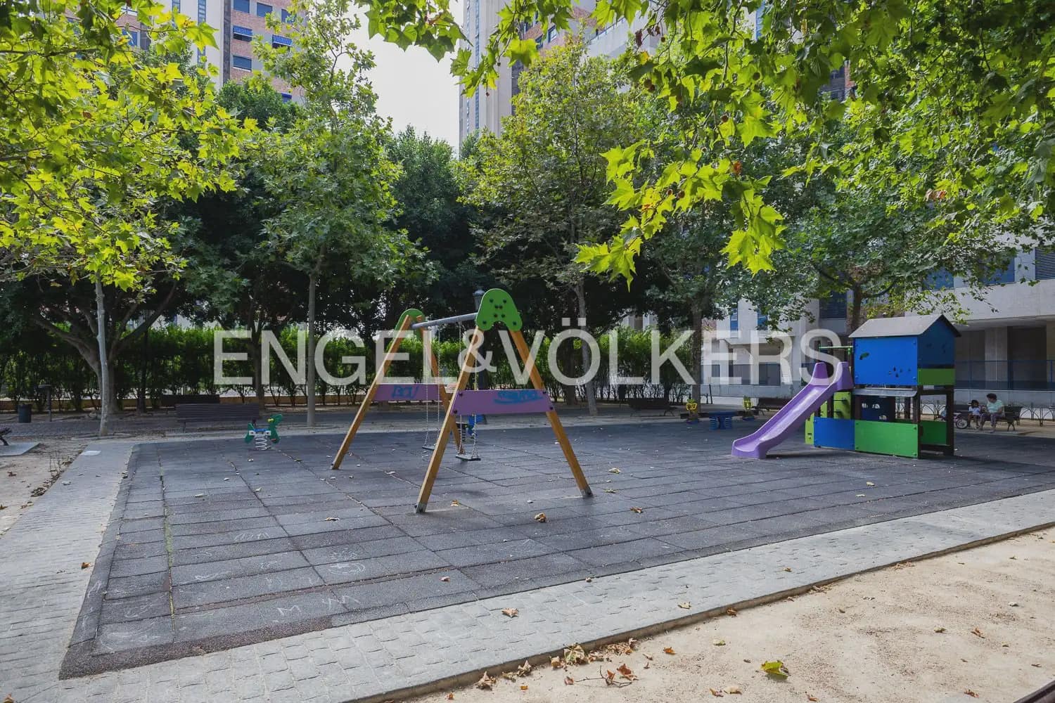 3 soveværelse Lejlighed til leje i Valencia by med swimmingpool garage - € 1.250 (Ref: 10024940)