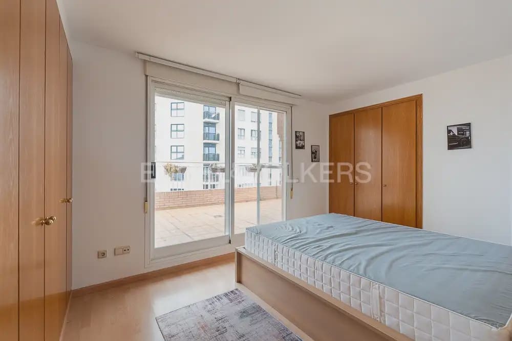 2 camera da letto Attico da affittare in Valencia citta con piscina garage - 1.700 € (Rif: 10026238)