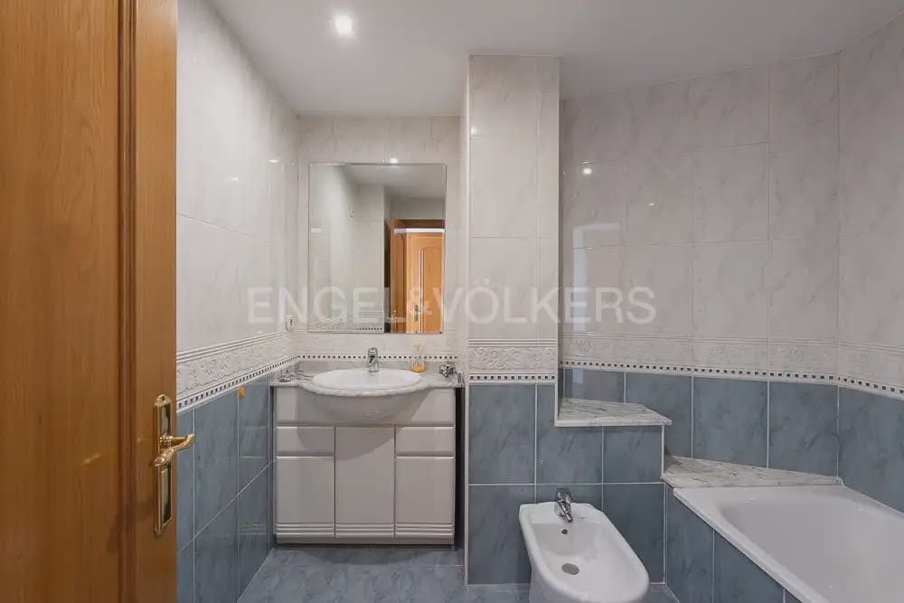 2 camera da letto Attico da affittare in Valencia citta con piscina garage - 1.700 € (Rif: 10026238)