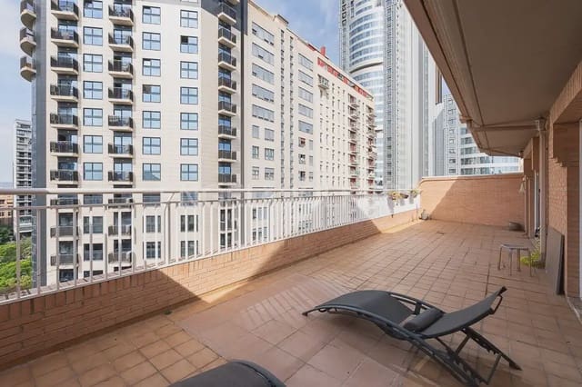 2 sypialnia Penthouse do wynajęcia w Benicalap, Miasto Walencja z basenem garażem - 1 700 € (Ref: 10026238)