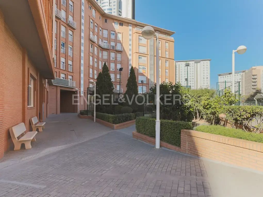 2 camera da letto Attico da affittare in Valencia citta con piscina garage - 1.700 € (Rif: 10026238)