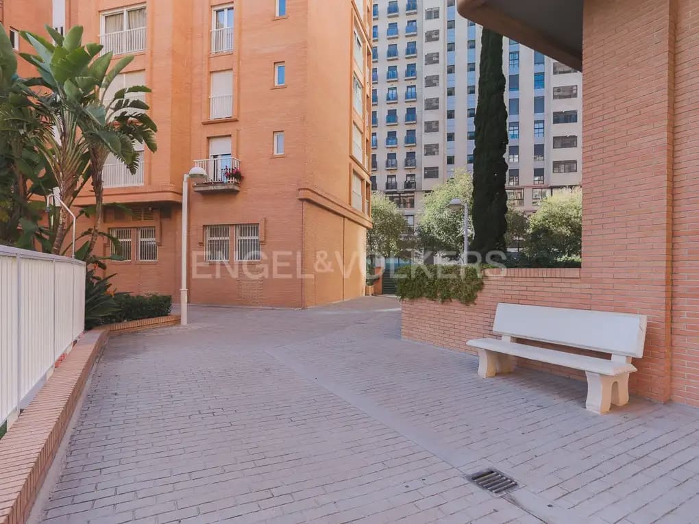 2 camera da letto Attico da affittare in Valencia citta con piscina garage - 1.700 € (Rif: 10026238)