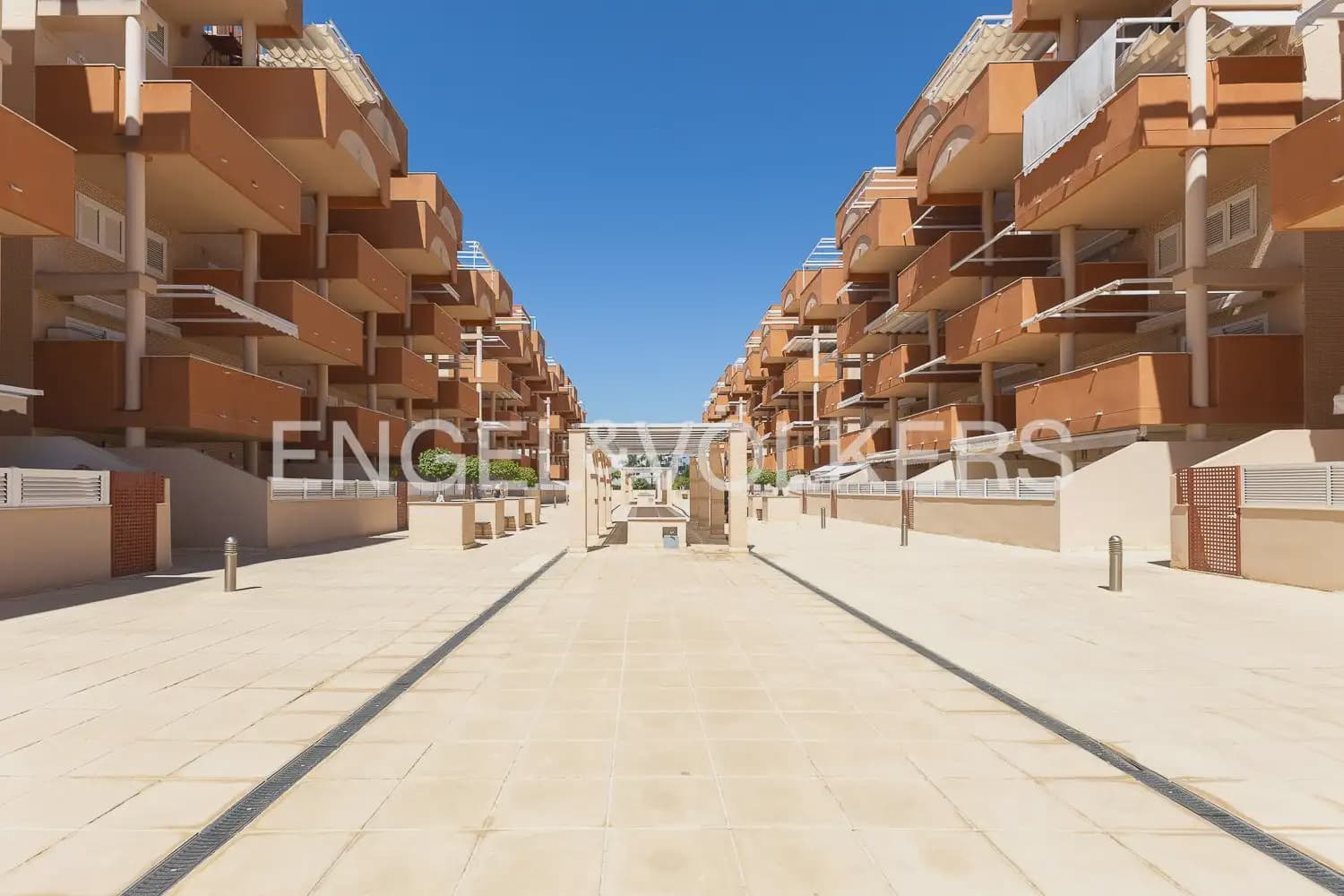2 sovrum Lägenhet att hyra i Canet d'En Berenguer med pool garage - 830 € (Ref: 10029509)