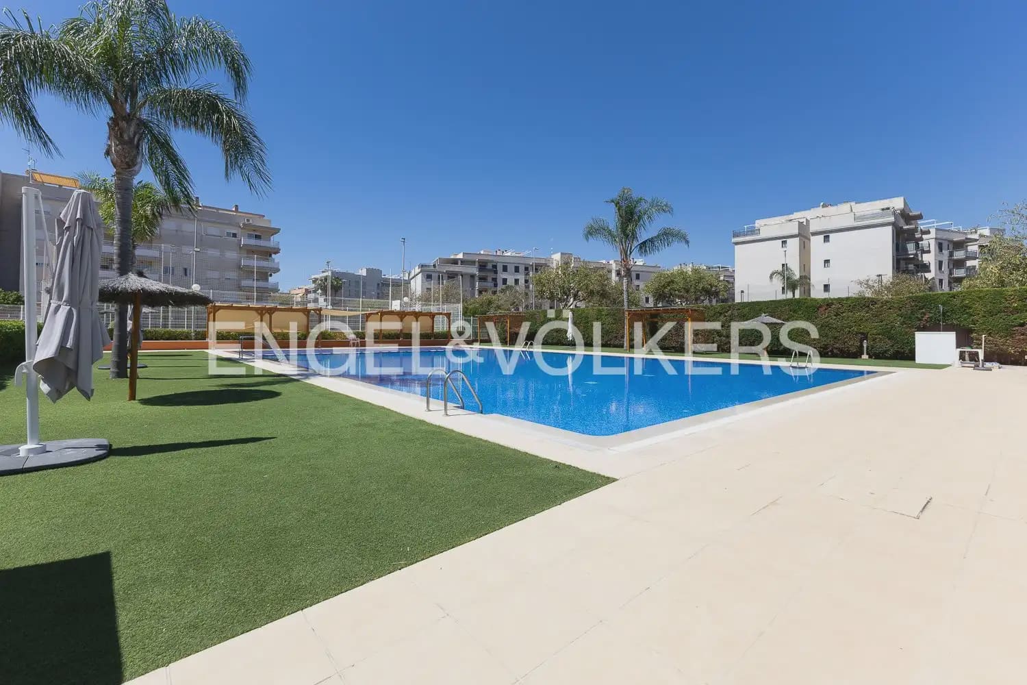 2 sovrum Lägenhet att hyra i Canet d'En Berenguer med pool garage - 830 € (Ref: 10029509)