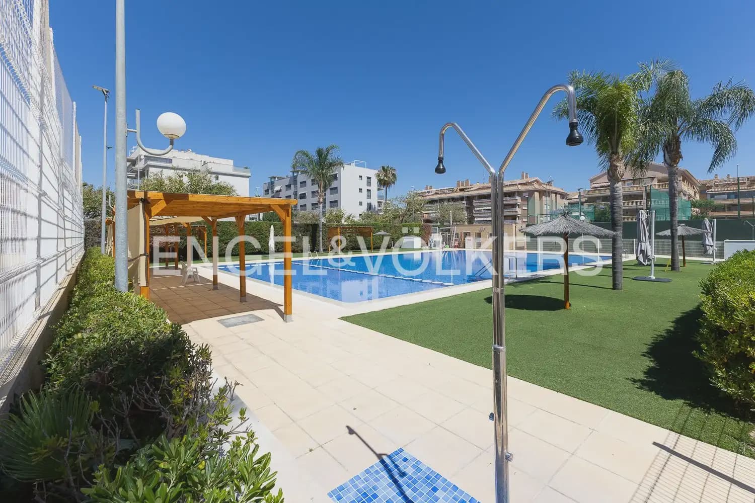 2 sovrum Lägenhet att hyra i Canet d'En Berenguer med pool garage - 830 € (Ref: 10029509)