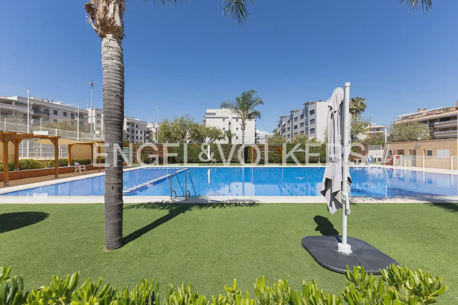 2 sovrum Lägenhet att hyra i Canet d'En Berenguer med pool garage - 830 € (Ref: 10029509)