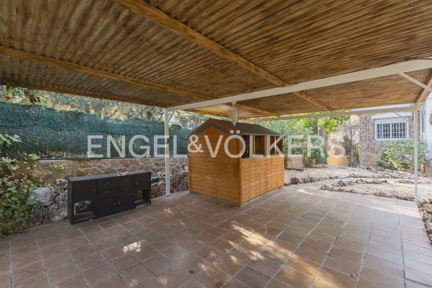 4 Zimmer Villa zu vermieten in Paterna mit Garage - 3.300 € (Ref: 10029510)