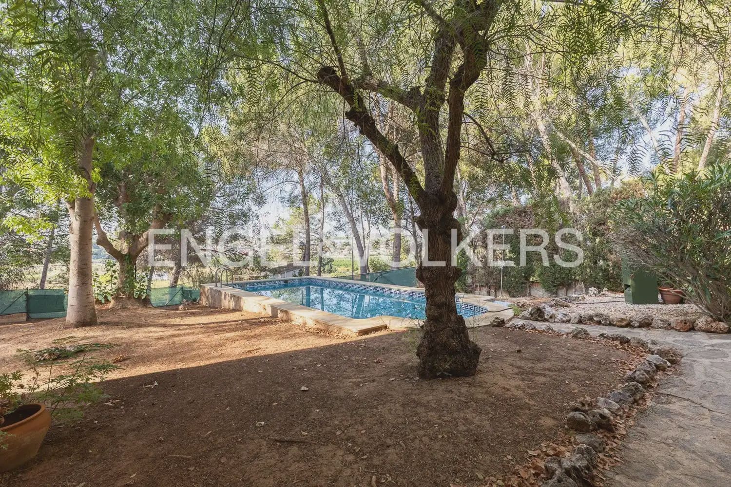 4 Zimmer Villa zu vermieten in Paterna mit Garage - 3.300 € (Ref: 10029510)