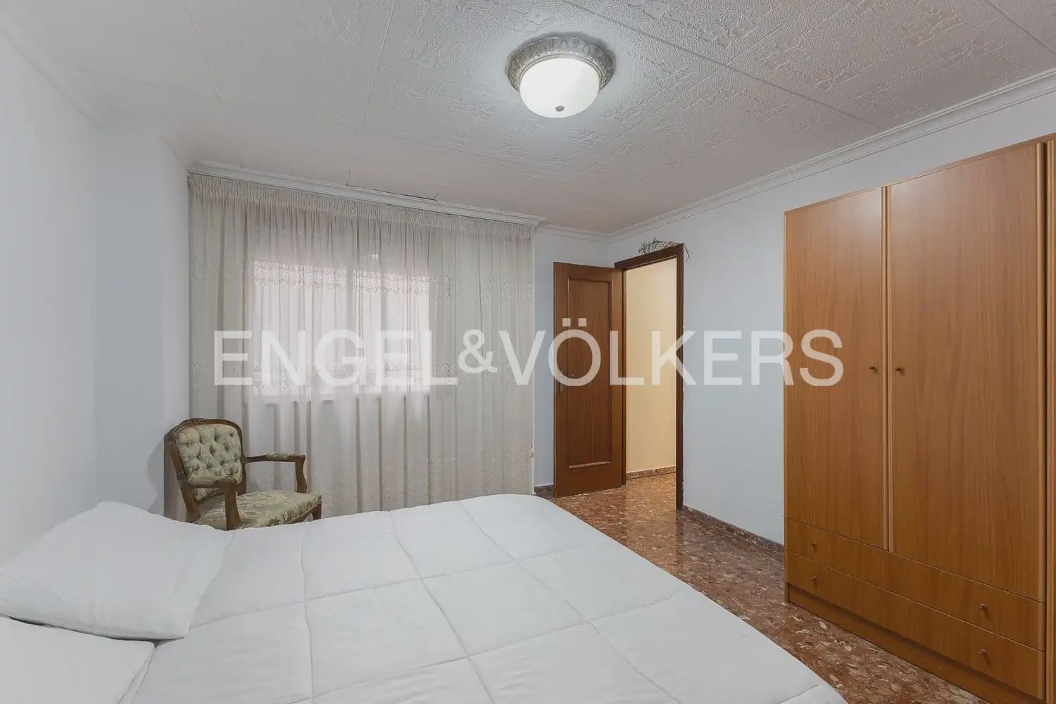 4 bedroom Flat for sale in Sueca with garage - € 200,000 (Ref: 10029663)